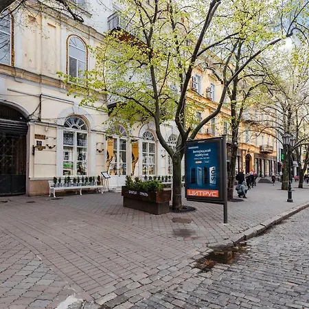 Двухуровневая Квартира Студия Apartment Odesa